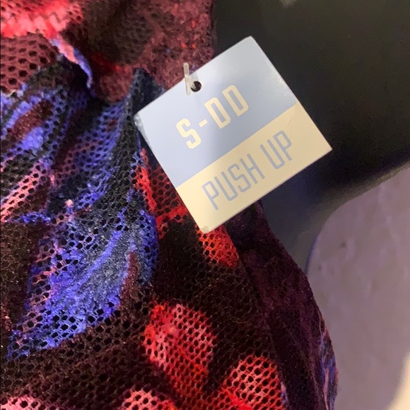 Victorias Secret™️ NWT Multi-Colored Lace Bralette - Picture 7 of 8